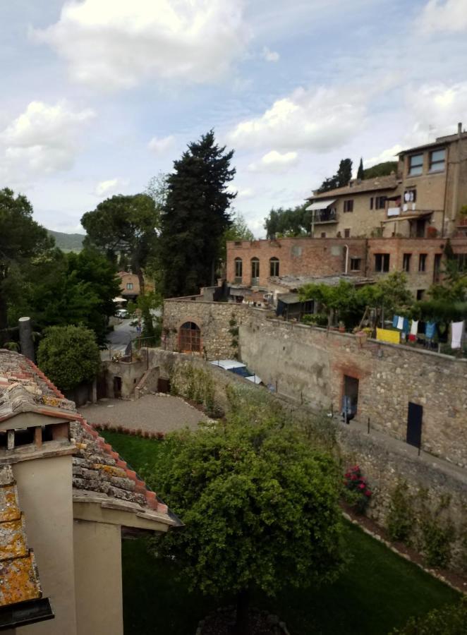 Contemporary Rooms San Gimignano Esterno foto
